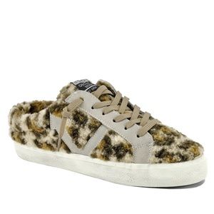 Vintage Havana - Fur mule sneaker - leopard print detail - Size 9